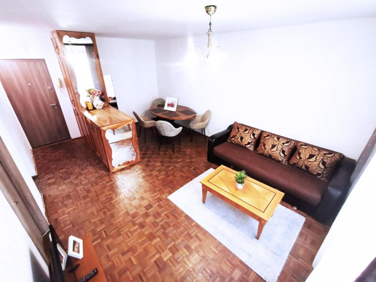 Cozy Apartment Sala Palatului Bucharest Exterior photo
